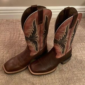 Men’s Ariat size 8 boots - worn once!